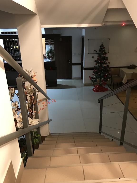 Pensiunea Carpe Diem Ramnicu Valcea Luaran gambar